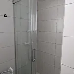 Ona